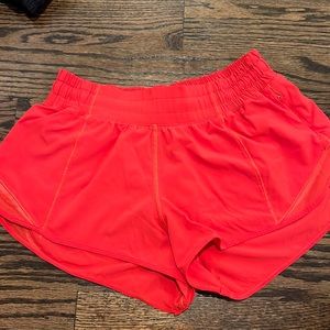 Lululemon 2.5 inch hotty hot shorts